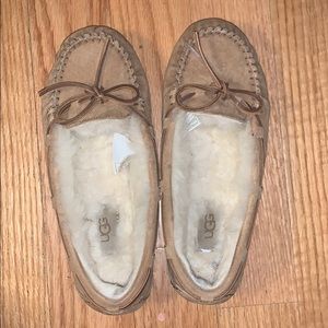 Women’s Ugg Dakota Slippers 6 Chestnut